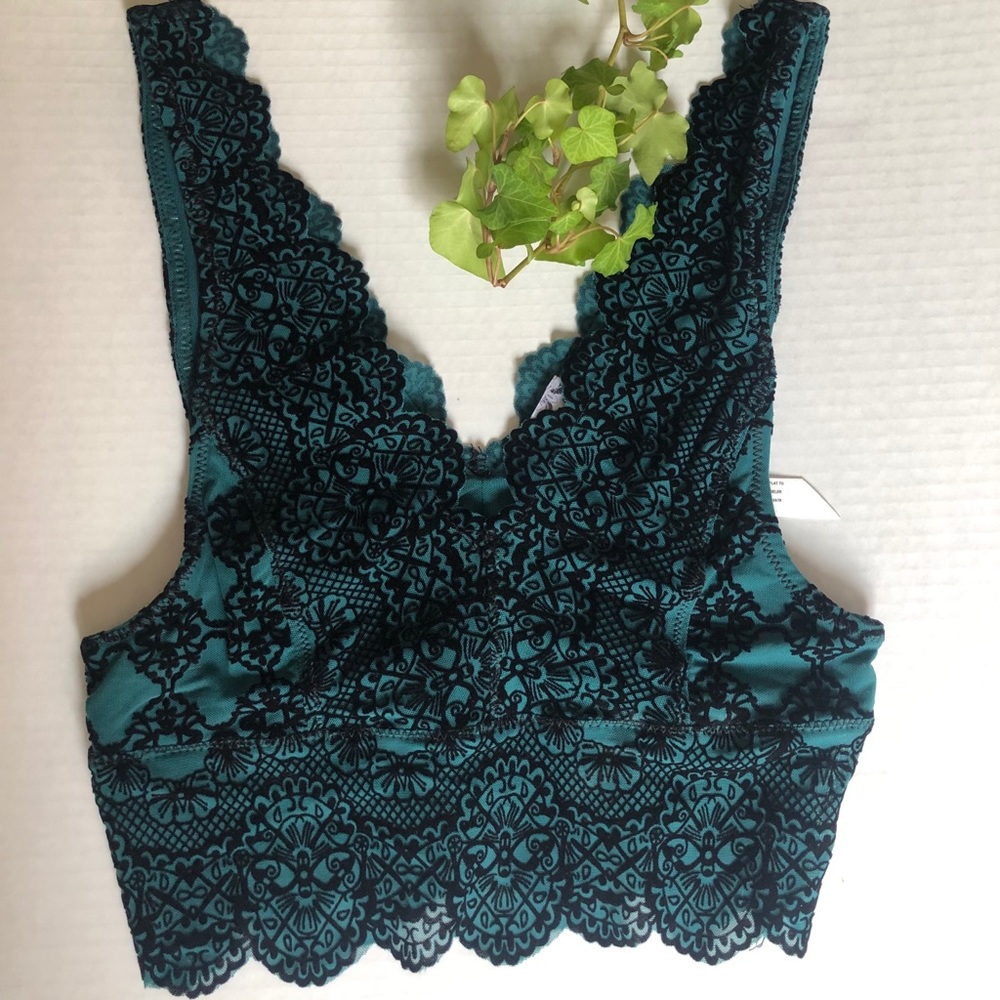 Free People Teal and Black Lace Crop Tank